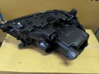 (2005-2010) MERCEDES ML-350 4MATIC LEFT SIDE LED XENON HEADLIGHT FOR SALE