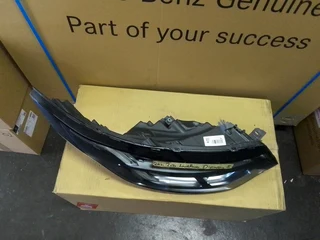 (2017-2020)LAND ROVER DISCOVERY  5 RIGHT SIDE LED HEADLIGHT FOR SALE