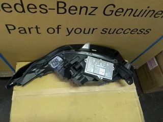 (2017-2020)LAND ROVER DISCOVERY  5 RIGHT SIDE LED HEADLIGHT FOR SALE