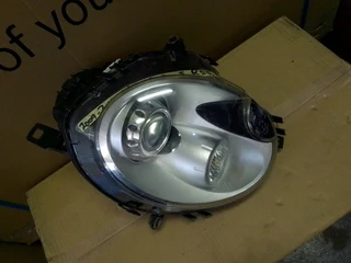 (2007-2013) Mine Couper R56 Right Side Xenon Headlight For Sale