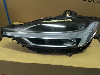 (2019-2022) Voivo Xc 60 Left Side Led Headlight For Sale