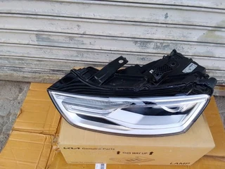 (2016-2020) AUDI Q3 LEFT SIDE LED XENON HEADLIGHT FOR SALE