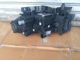 (2018-2020) HAVAI H6 RIGHT SIDE XENON HEADLIGHT FOR SALE