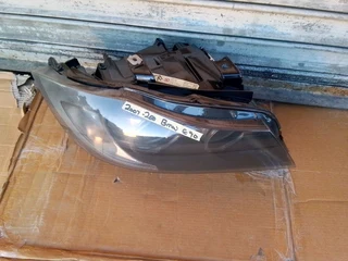 (2007-2010) BMW E90 PREFACE RIGHT SIDE XENON HEADLIGHT FOR