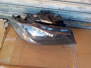 (2007-2010) BMW E90 PREFACE RIGHT SIDE XENON HEADLIGHT FOR