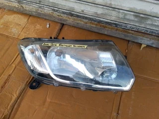 (2014-2018)  Renult Sandero Right Side Normal Headlight For Sale