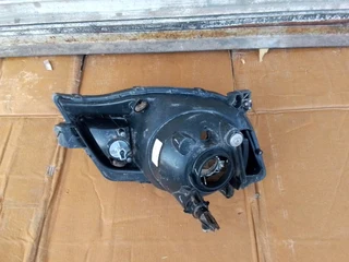 (2014-2018) RENULT KWID LEFT SIDE NORMAL HEADLIGHT FOR SALE