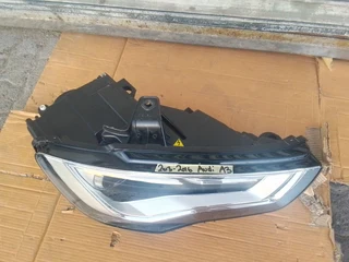 (2013-2016) AUDI A3 RIGHT SIDE LED XENON HEADLIGHT FOR SALE .