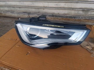 (2013-2016) AUDI A3 RIGHT SIDE LED XENON HEADLIGHT FOR SALE .