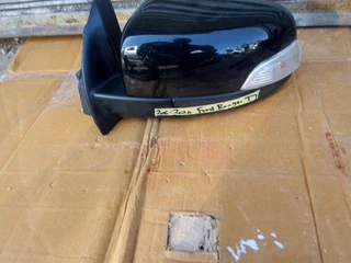 (2016-2020)  FORD RANGER T7 LEFT SIDE MIRROR FOR SALE