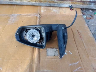 (2010-2014) HYUNDAI i20 LEFT SIDE MIRROR FOR SALE