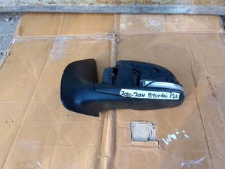 (2010-2014) Hyundai I20 Left Side Mirror For Sale