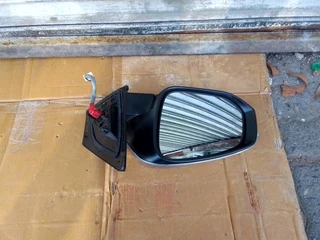 (2016-2020) TOYOTA HILUX GD6 LEFT SIDE MIRROR FOR SALE
