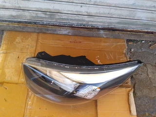 (2017-2020) KIA PICANTO LEFT SIDE NORMAL HEADLIGHT FOR SALE  .IN GOOD CONDITION