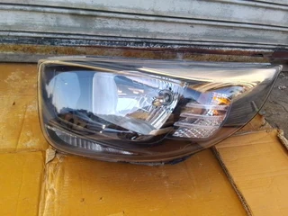 (2017-2020) KIA PICANTO LEFT SIDE NORMAL HEADLIGHT FOR SALE  .IN GOOD CONDITION