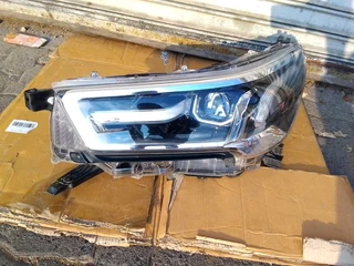 ( 2021-2023) Toyota Hilux Gd6 Lef Side Led Headlight For Sale