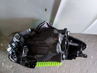 (2017-2021) SUZUKI SWIFT LEFT SIDE NORMAL HEADLIGHT FOR SALE . IN GOOD CONDITION