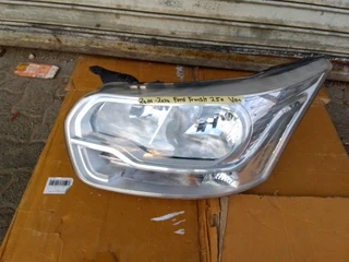 (2014-2020) FORD TRINSIT 250 VAN LEFT SIDE NORMAL HEADLIGHT  FOR SALE