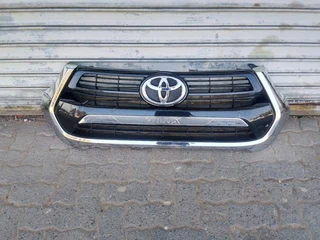 (2021-2023) TOYOTA HILUX GD6 GRILL FOR SALE