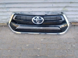 (2021-2023) Toyota Hilux Gd6 Grill For Sale