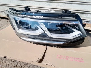 (2021-2024) Vw Tiguan Rhs Led Xenon Headlight For Sale