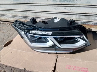 (2021-2024) VW TIGUAN RHS LED XENON HEADLIGHT FOR SALE