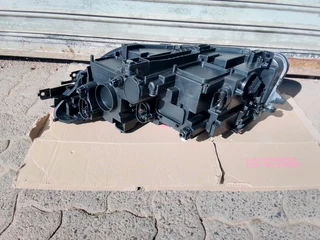 (2021-2024) VW TIGUAN RHS LED XENON HEADLIGHT FOR SALE