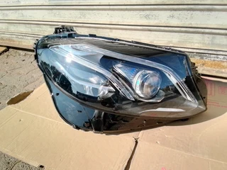 (2014-2018) Mercedes E.class W213 Rhs Led Xenon Headlight For Sale