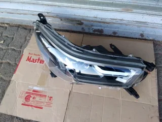 ( 2021-2023) TOYOTA HILUX GD6 RHS LED HEADLIGHT FOR SALE