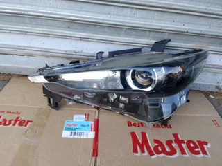 (2017-2020) Mazda Cx5 Lhs Xenon Headlight For Sale