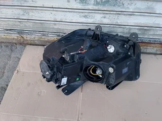 (2018-2023) MAHINDRA SCORPIO RHS PROJECTOR XENON HEADLIGHT FOR SALE