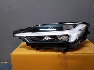 2018-2023 VOIVO XC60 LHS LED HEADLIGHT FOR SALE