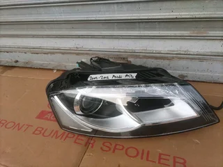 2009-2012 AUDI A3 RHS XENON HEADLIGHT FOR SALE