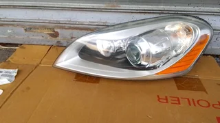 2010-2017 Volvo Xc60 Lhs Xenon Headlight For Sale