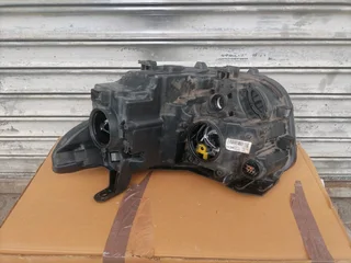 2018-2021 HYUNDAI H1 RHS XENON HEADLIGHT FOR SALE