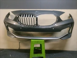 2017-2022 BMW 1.SERIES F40 FRONT BUMPER WITH GRILLE FOR SALE