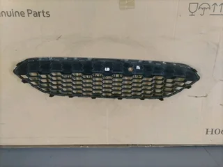 2013-2016 FORD FIESTA GRILL FOR SALE