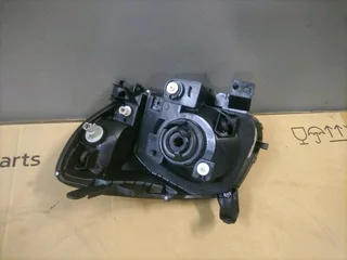 2008-2013 MAZDA BT-50 RHS HEADLIGHT FOR SALE