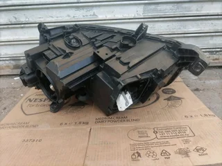 2012-2015 MERCEDES GL RHS LED XENON HEADLIGHT FOR SALE