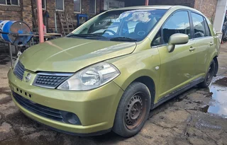 NISSAN TIIDA