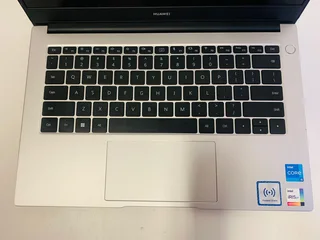 Huawei MateBook D 14 (i5, 8GB RAM, 512GB SSD,2GB NVIDIA GeForce MX250) - Excellent for Work/Student