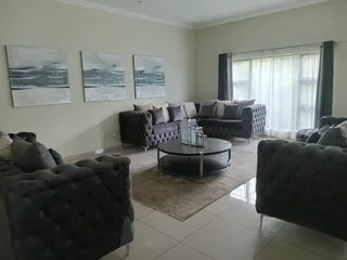 Living room furniture excellent condition