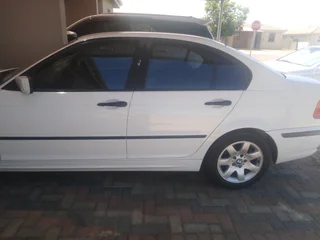 2003 BMW 3 Series Sedan