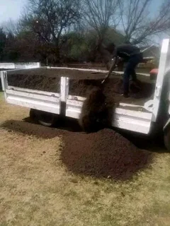 Garden Compost,topsoil and potting soil