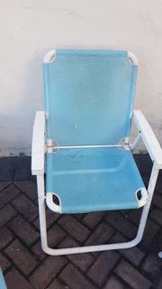 Pool/Patio side chairs plus lounger!