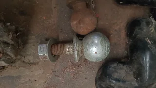Tow hitch balls