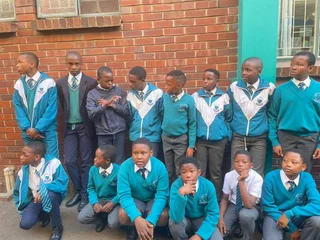 Boarding and day school for grade RR-12 in Pi