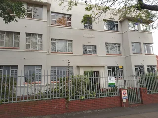 Loadshedding Free 3 bedroom near Glenwood Boys High school