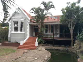 2 Sleeper female commune near Glenwood Village Spar