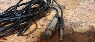 SHURE 588SA MICROPHONE AND CASE